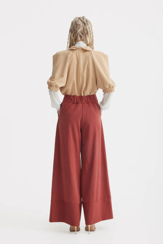 Pantaloni palazzo cu nasturi în partea frontală – teracotă