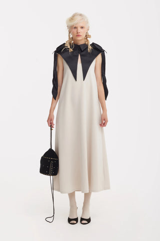 Sculptural Satin Statement Collar – Black
