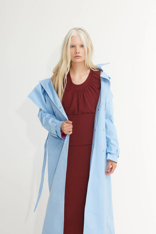 Trench clasic lung cu cordon – Bleu deschis