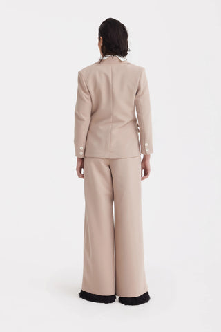 Брюки с высокой посадкой, поясом и широкими штанинами — бежевые