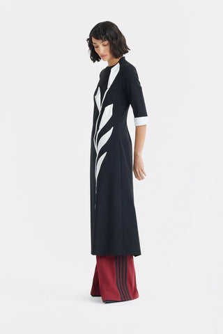 Art-Inspired Semi-Fitted Three-Quarter Sleeveless Dress - Black