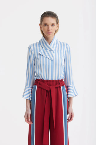 Bluză din satin cu dungi și guler asimetric — albastru deschis