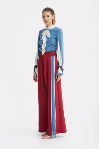 Элегантная приталенная блуза — синяя