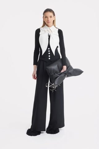 Чёрные брюки с корсетной талией и декоративными пуговицами