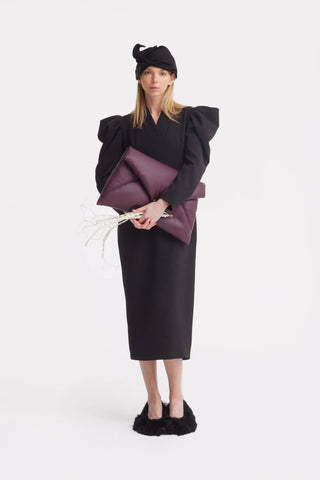 Rochie midi din crep cu mâneci statement — neagră