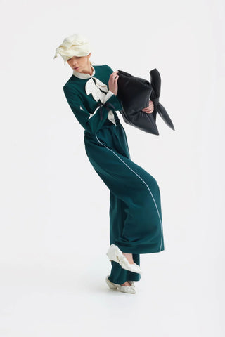 Клатч из искусственной кожи с объёмным бантом — чёрный