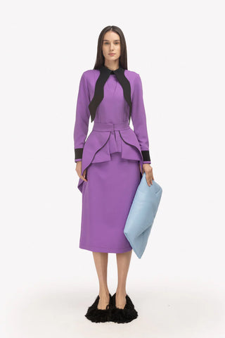 Вечернее платье с баской и поясом лаванда — Комплект из двух предметов