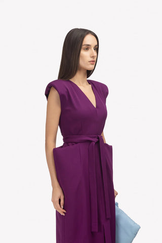 Rochie midi cu centură și umeri accentuați, culoare violetă