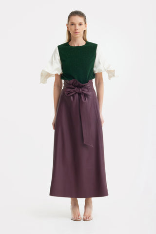 Юбка А-силуэта из эко-кожи с высокой талией и поясом - бордовая