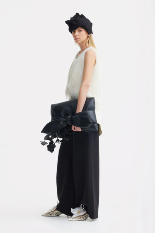 Pantaloni largi cu talie statement — negri