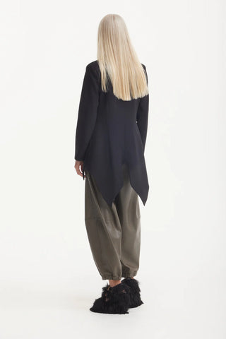 Elegant Blazer With Curved Hem Black