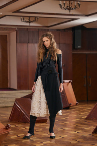 Layered Skirt With White Lace Detail Black