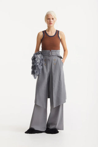 Клатч-конверт с текстурированной бахромой - серый