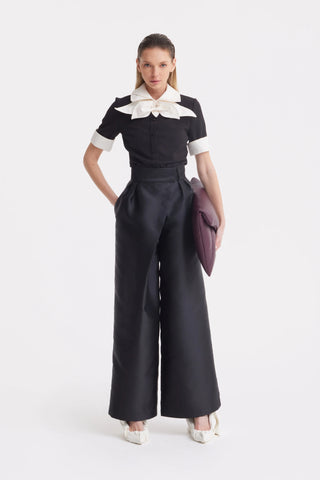 Bluză formală cu fundă și mâneci scurte — neagră