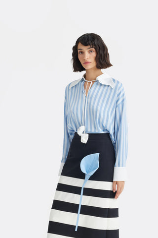 Smart Elegance – Silk-Touch Striped Long-Sleeve Blouse Light Blue