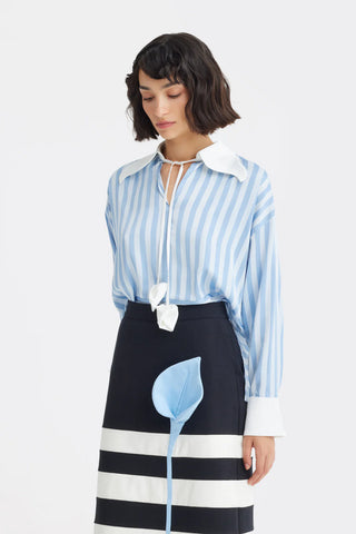 Smart Elegance – Silk-Touch Striped Long-Sleeve Blouse Light Blue