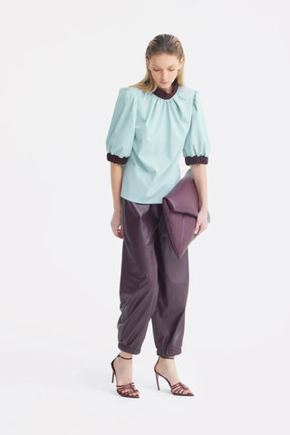 Pantaloni jogger cu talie înaltă și croi larg din piele ecologică, culoare burgundy