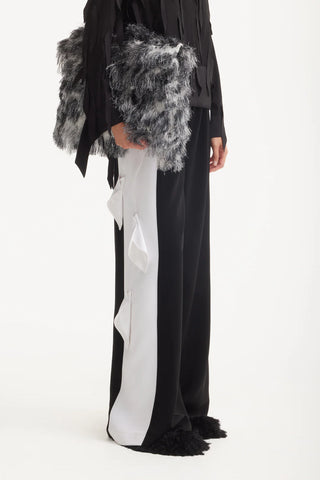 Pantaloni statement cu croi larg în două tonuri – Negru & Alb